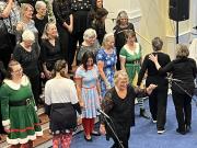 Holiday Hooligans  (40)